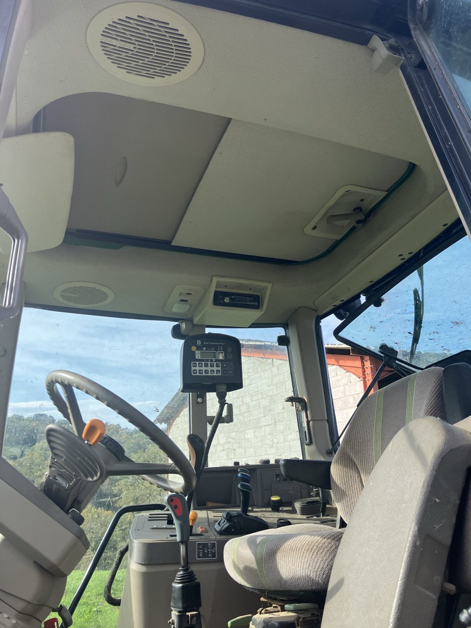 Traktor типа John Deere 6230, Gebrauchtmaschine в MORLHON LE HAUT (Фотография 9)