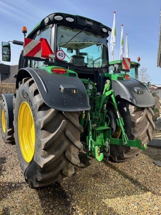 Traktor des Typs John Deere 6230R, Gebrauchtmaschine in Videbæk (Bild 4)