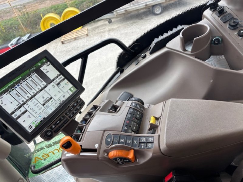 Traktor of the type John Deere 6230R, Gebrauchtmaschine in VERDUN (Picture 11)