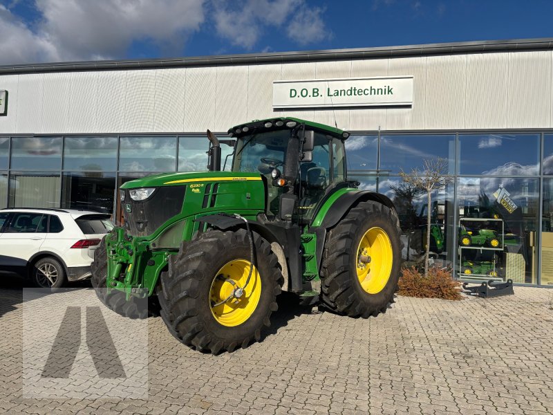 Traktor Türe ait John Deere 6230R, Gebrauchtmaschine içinde Langweid am Lech (resim 1)