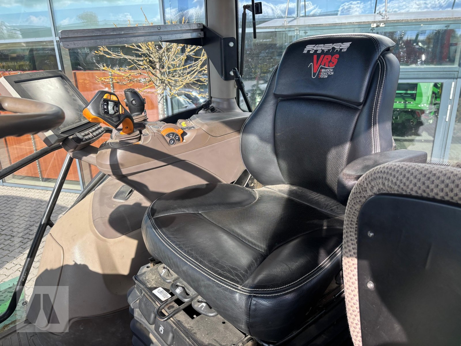 Traktor typu John Deere 6230R, Gebrauchtmaschine v Langweid am Lech (Obrázek 11)