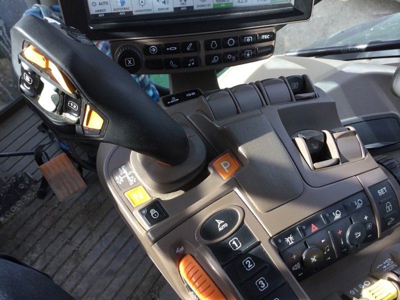 Traktor des Typs John Deere 6230R, Gebrauchtmaschine in Neubrandenburg (Bild 25)