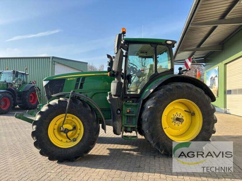 Traktor za tip John Deere 6250 R Dummy, Gebrauchtmaschine u Königslutter (Slika 2)