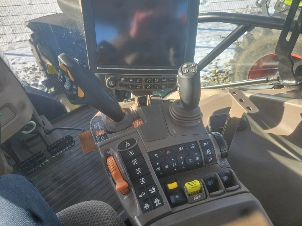 Traktor tipa John Deere 6250 R, Gebrauchtmaschine u Ringe (Slika 25)