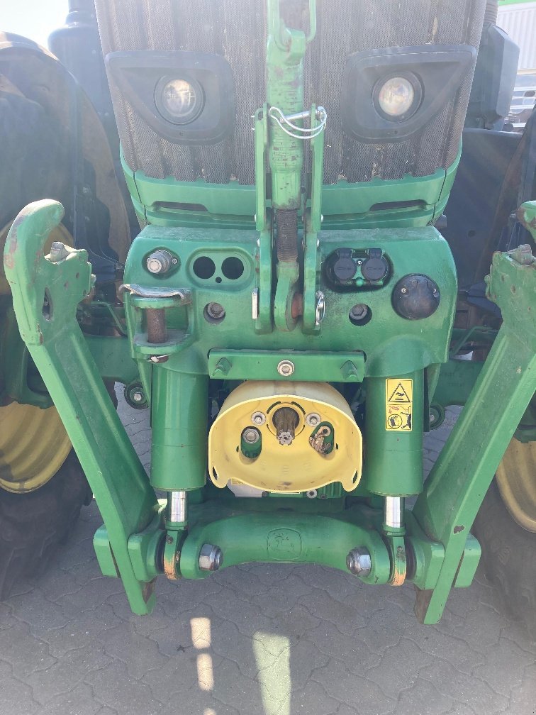 Traktor van het type John Deere 6250 R, Gebrauchtmaschine in Bevern (Foto 10)