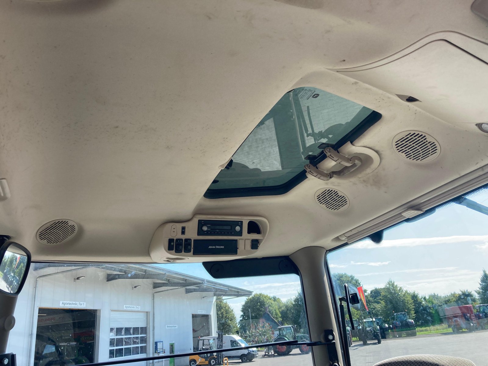 Traktor van het type John Deere 6250 R, Gebrauchtmaschine in Bevern (Foto 12)