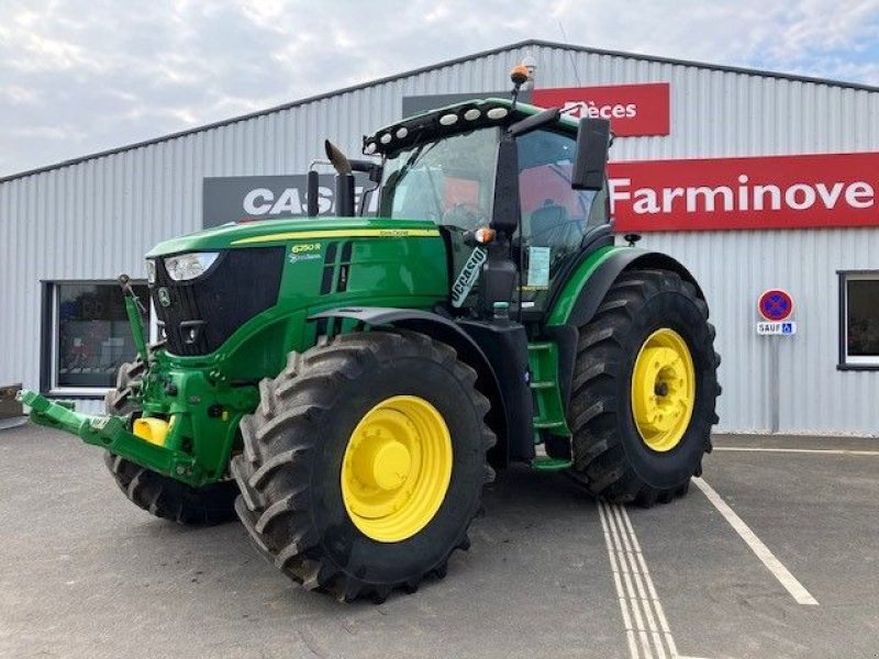 Traktor tipa John Deere 6250 R, Gebrauchtmaschine u POUSSAY (Slika 2)