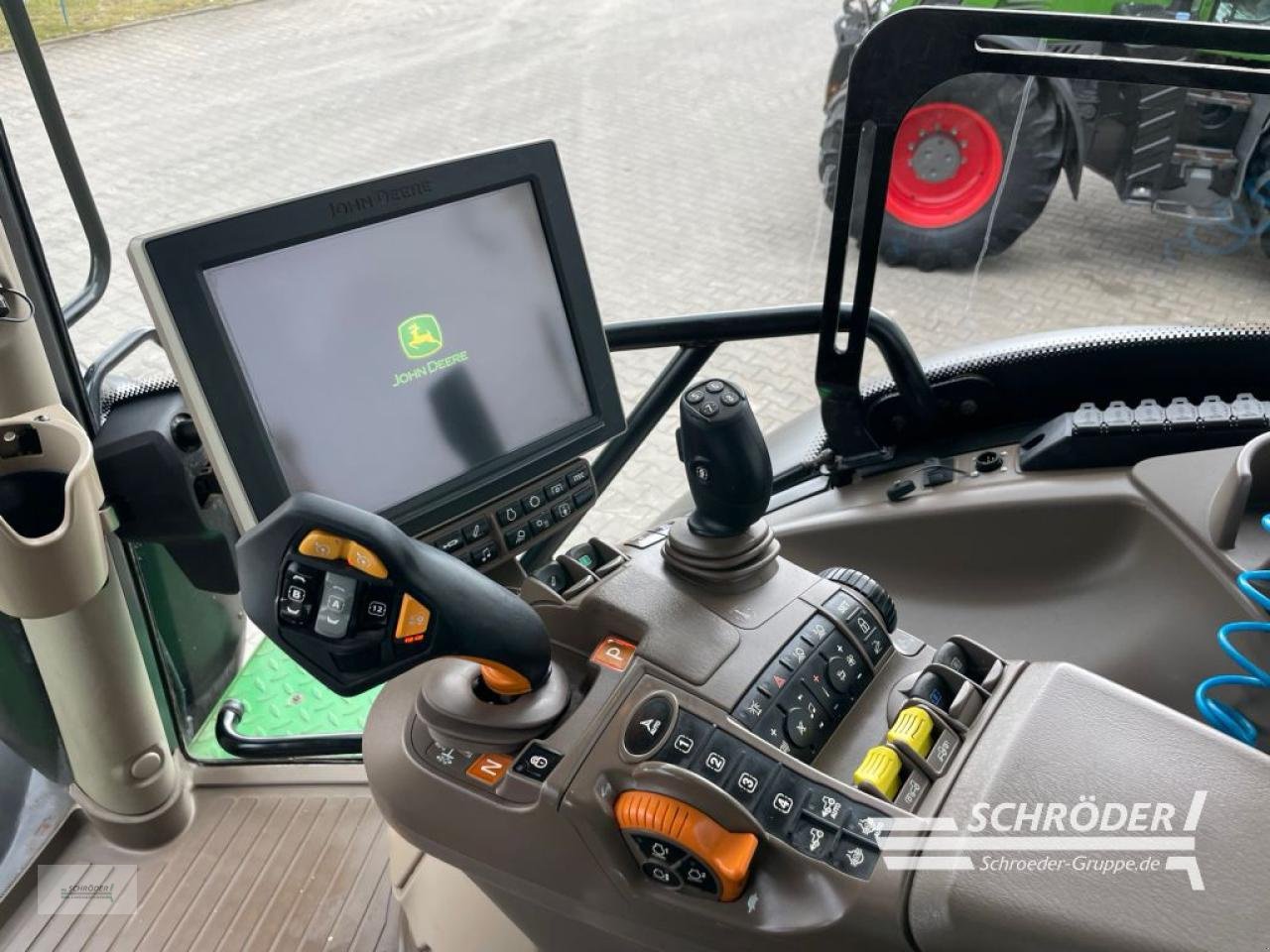 Traktor of the type John Deere 6250 R, Gebrauchtmaschine in Wildeshausen (Picture 13)