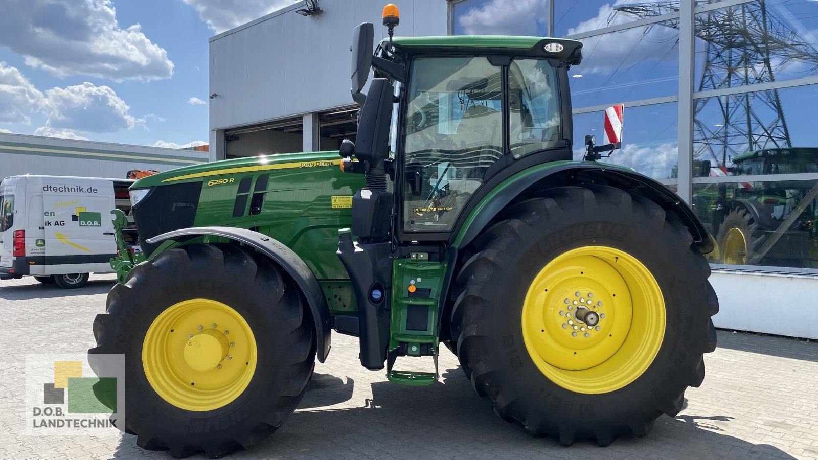 Traktor типа John Deere 6250R 6250 R, Gebrauchtmaschine в Regensburg (Фотография 3)