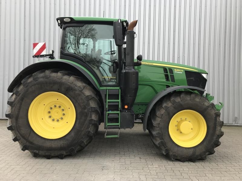 Traktor от тип John Deere 6250R m/Frontlift og Front-PTO Front PTO. Front lift. Ultimate Edition. AutoPowr. Auto Steer Ready. Command Arm. Vi har 9 stk 6250R til salg!!!, Gebrauchtmaschine в Kolding (Снимка 7)