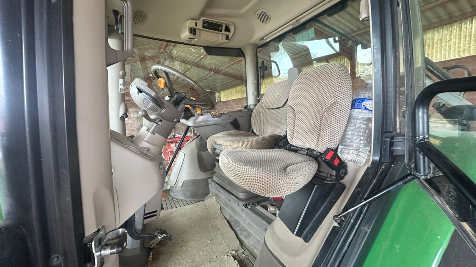 Traktor des Typs John Deere 6250R m/Frontlift og Front-PTO Premium Edition. Command arm, GPS StarFire 6000. Vi har 7 stk 6250R til salg!!!, Gebrauchtmaschine in Kolding (Bild 5)