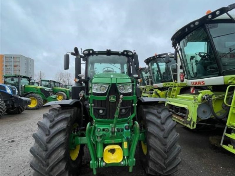 Traktor of the type John Deere 6250R m/Frontlift og Front-PTO Udlejet. Front PTO og Front lift. Command Arm. Auto steer ready., Gebrauchtmaschine in Kolding (Picture 1)