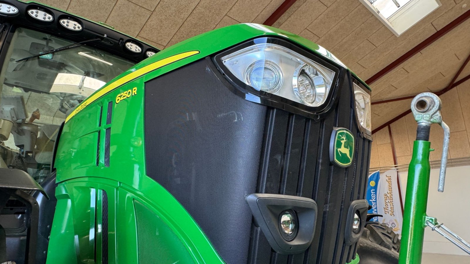 Traktor typu John Deere 6250R PÅ VEJ HJEM!, Gebrauchtmaschine v Nørager (Obrázek 1)