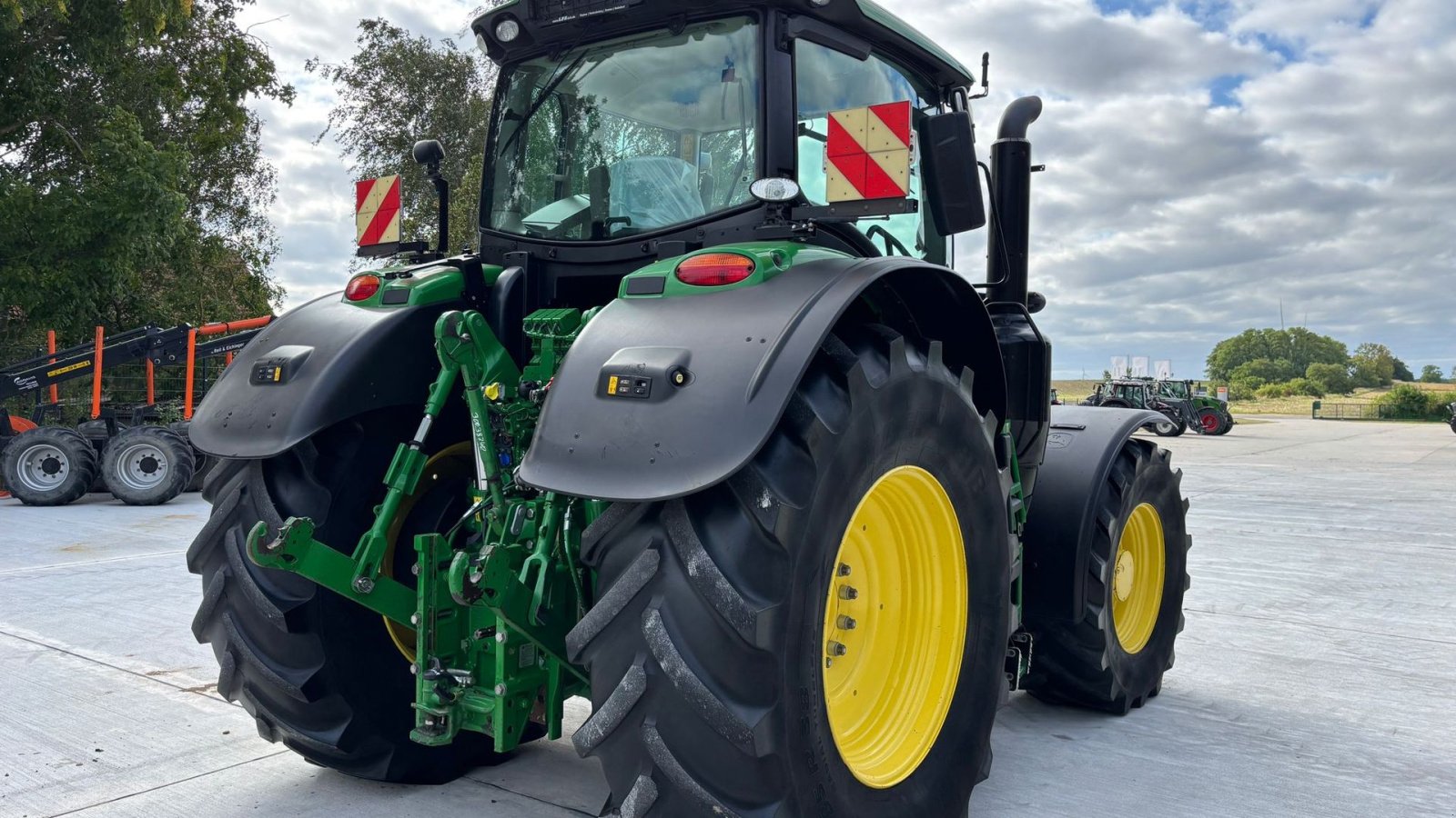 Traktor типа John Deere 6250R Premium Edition. Front lift.  AutoPowr. Auto Steer Ready. Command Arm. CommandPro. Vi har 9 stk 6250R til salg!!!, Gebrauchtmaschine в Kolding (Фотография 8)