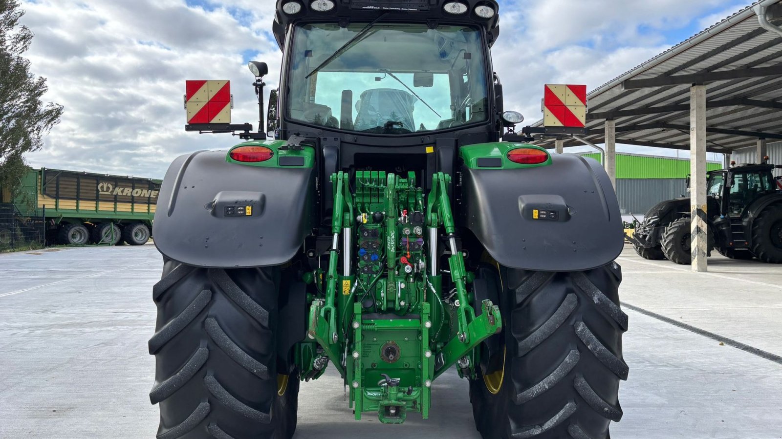 Traktor типа John Deere 6250R Premium Edition. Front lift.  AutoPowr. Auto Steer Ready. Command Arm. CommandPro. Vi har 9 stk 6250R til salg!!!, Gebrauchtmaschine в Kolding (Фотография 9)