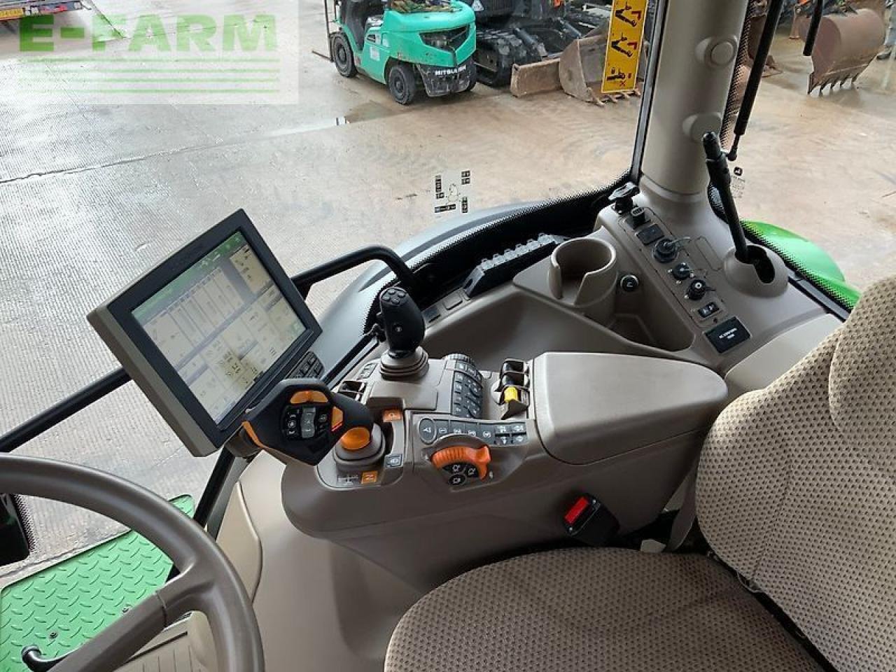 Traktor of the type John Deere 6250r tractor (st25643), Gebrauchtmaschine in SHAFTESBURY (Picture 27)