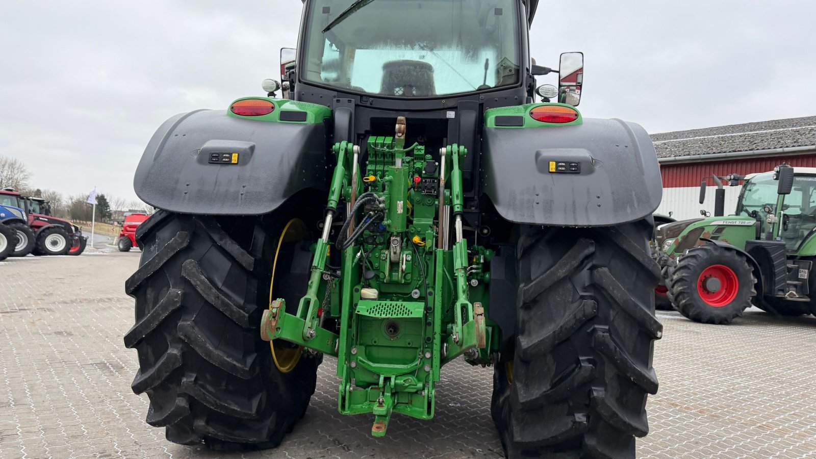 Traktor van het type John Deere 6250R ULIMATE! KUN 2400 TIMER OG FRONT PTO!, Gebrauchtmaschine in Nørager (Foto 16)