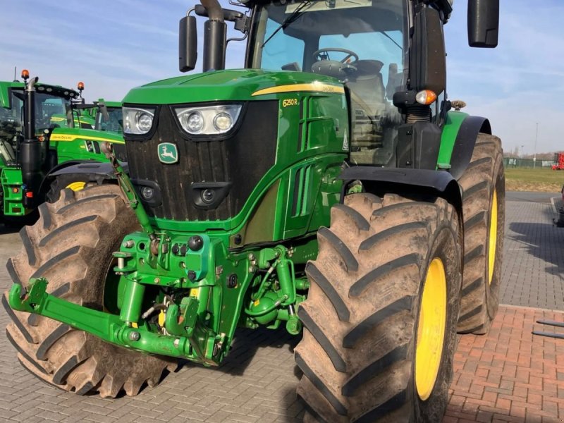 Traktor Türe ait John Deere 6250R ULTIMATE  AutoTrac. GPS. Sektions kontrol. Command Arm. Command Pro., Gebrauchtmaschine içinde Kolding (resim 1)