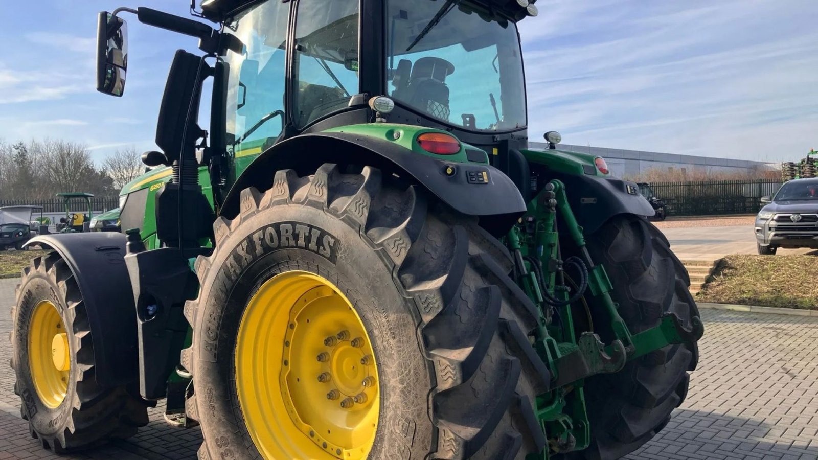 Traktor van het type John Deere 6250R ULTIMATE  AutoTrac. GPS. Sektions kontrol. Command Arm. Command Pro., Gebrauchtmaschine in Kolding (Foto 8)