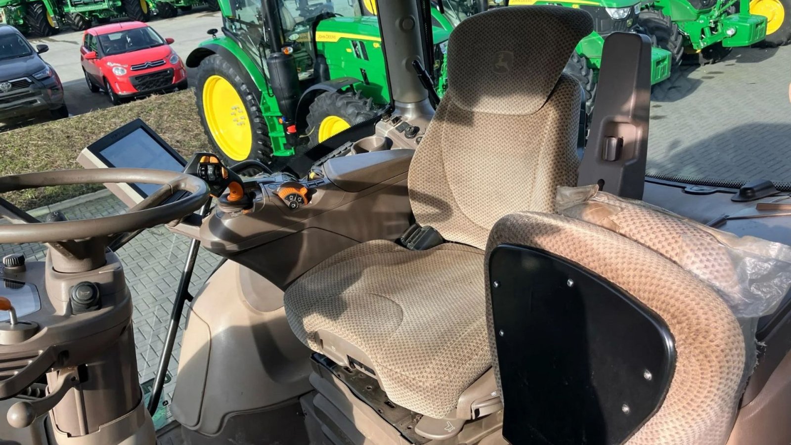 Traktor van het type John Deere 6250R ULTIMATE  AutoTrac. GPS. Sektions kontrol. Command Arm. Command Pro., Gebrauchtmaschine in Kolding (Foto 11)