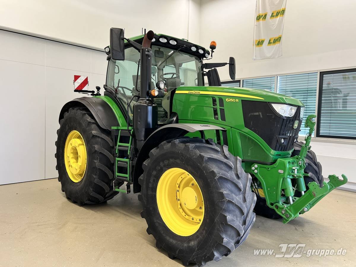 Traktor van het type John Deere 6250R ULTIMATE CommandPro, Gebrauchtmaschine in Sülzetal OT Altenweddingen (Foto 13)
