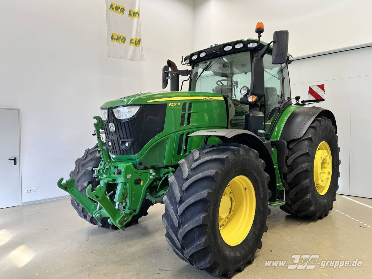 Traktor van het type John Deere 6250R ULTIMATE CommandPro, Gebrauchtmaschine in Sülzetal OT Altenweddingen (Foto 14)
