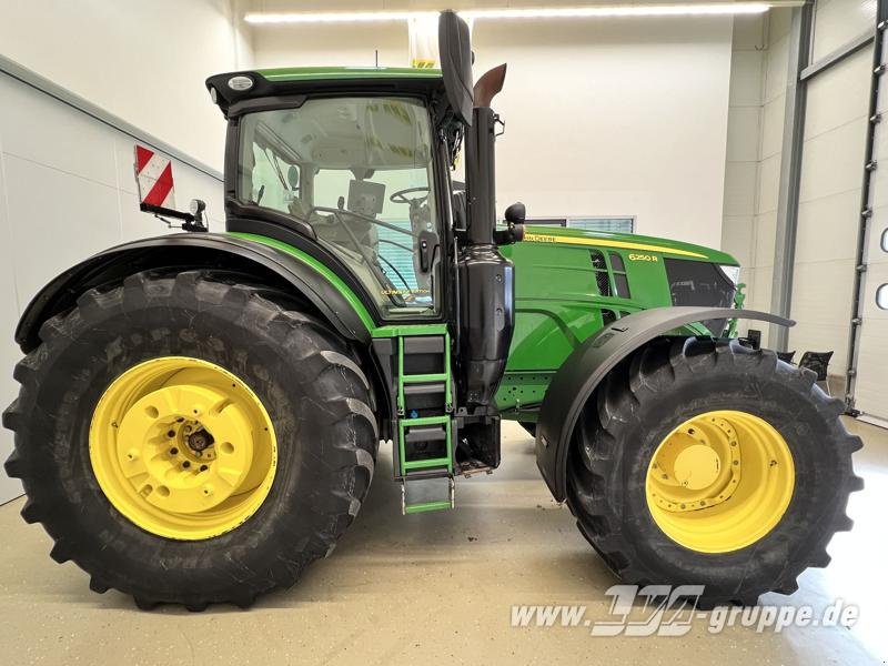 Traktor типа John Deere 6250R ULTIMATE CommandPro, Gebrauchtmaschine в Sülzetal OT Altenweddingen (Фотография 5)
