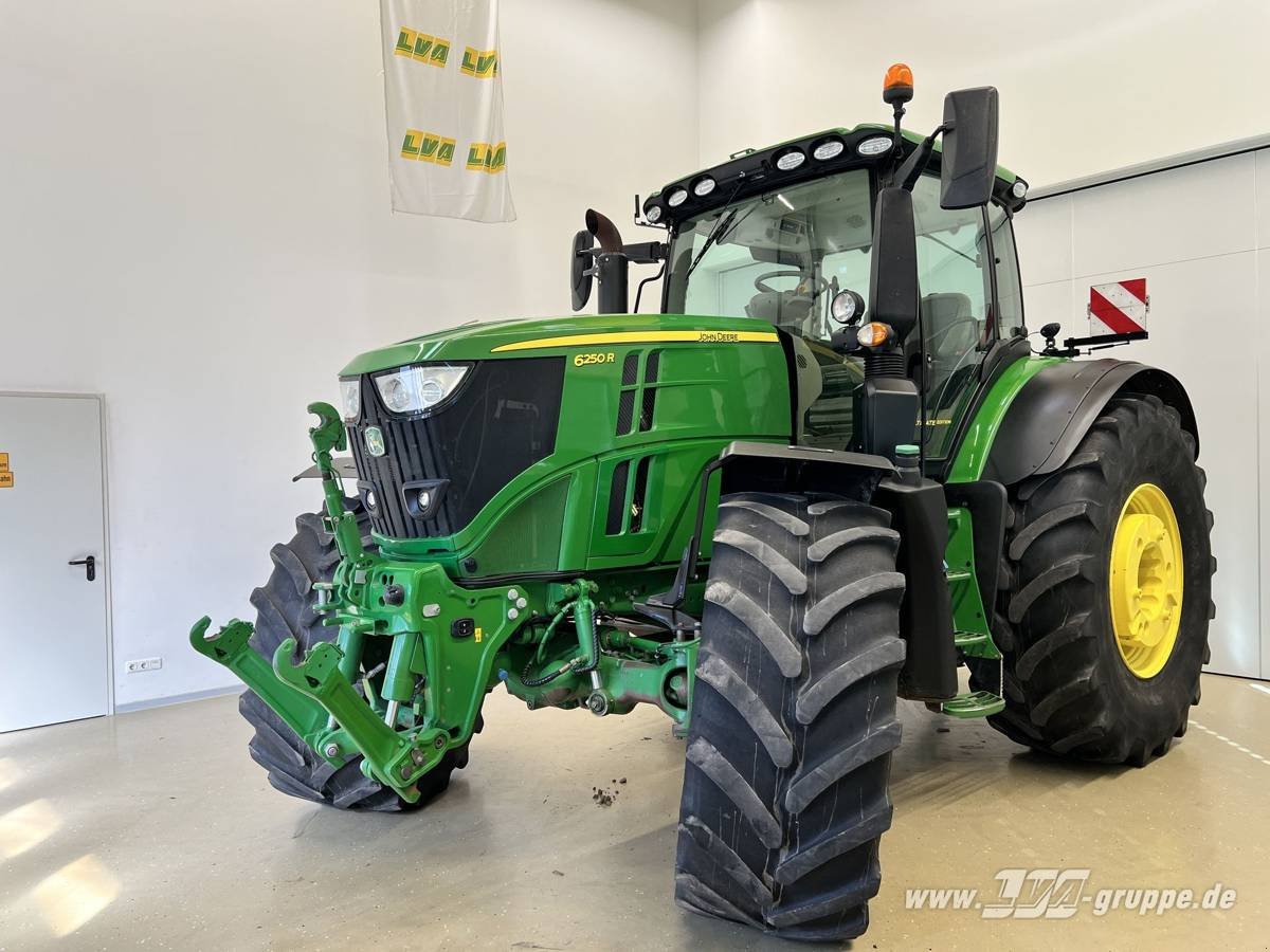Traktor van het type John Deere 6250R ULTIMATE CommandPro, Gebrauchtmaschine in Sülzetal OT Altenweddingen (Foto 24)