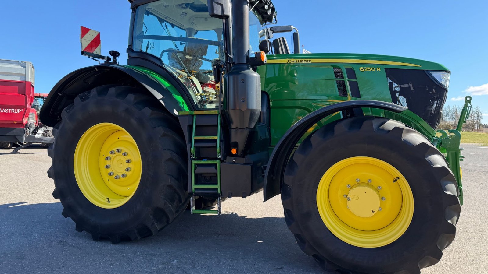 Traktor van het type John Deere 6250R Ultimate Edition KUN 4500 TIMER! MED FRONT PTO, COMMANDPRO OG AUTOSTYRING!, Gebrauchtmaschine in Nørager (Foto 9)