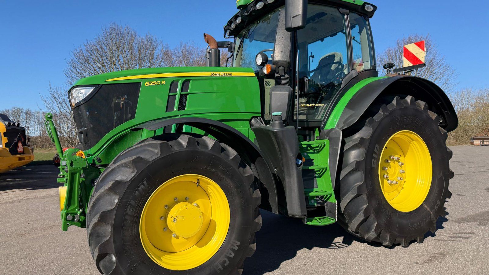 Traktor van het type John Deere 6250R Ultimate Edition KUN 4500 TIMER! MED FRONT PTO, COMMANDPRO OG AUTOSTYRING!, Gebrauchtmaschine in Nørager (Foto 2)