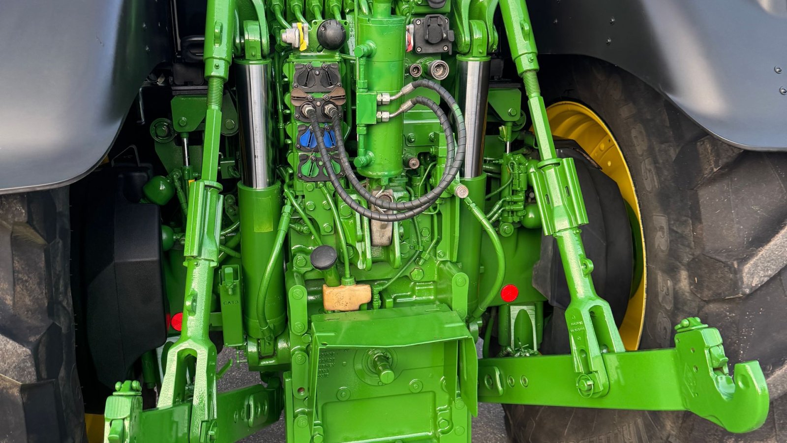 Traktor типа John Deere 6250R Ultimate Edition KUN 5100 TIMER! MED FRONT PTO!, Gebrauchtmaschine в Nørager (Фотография 16)