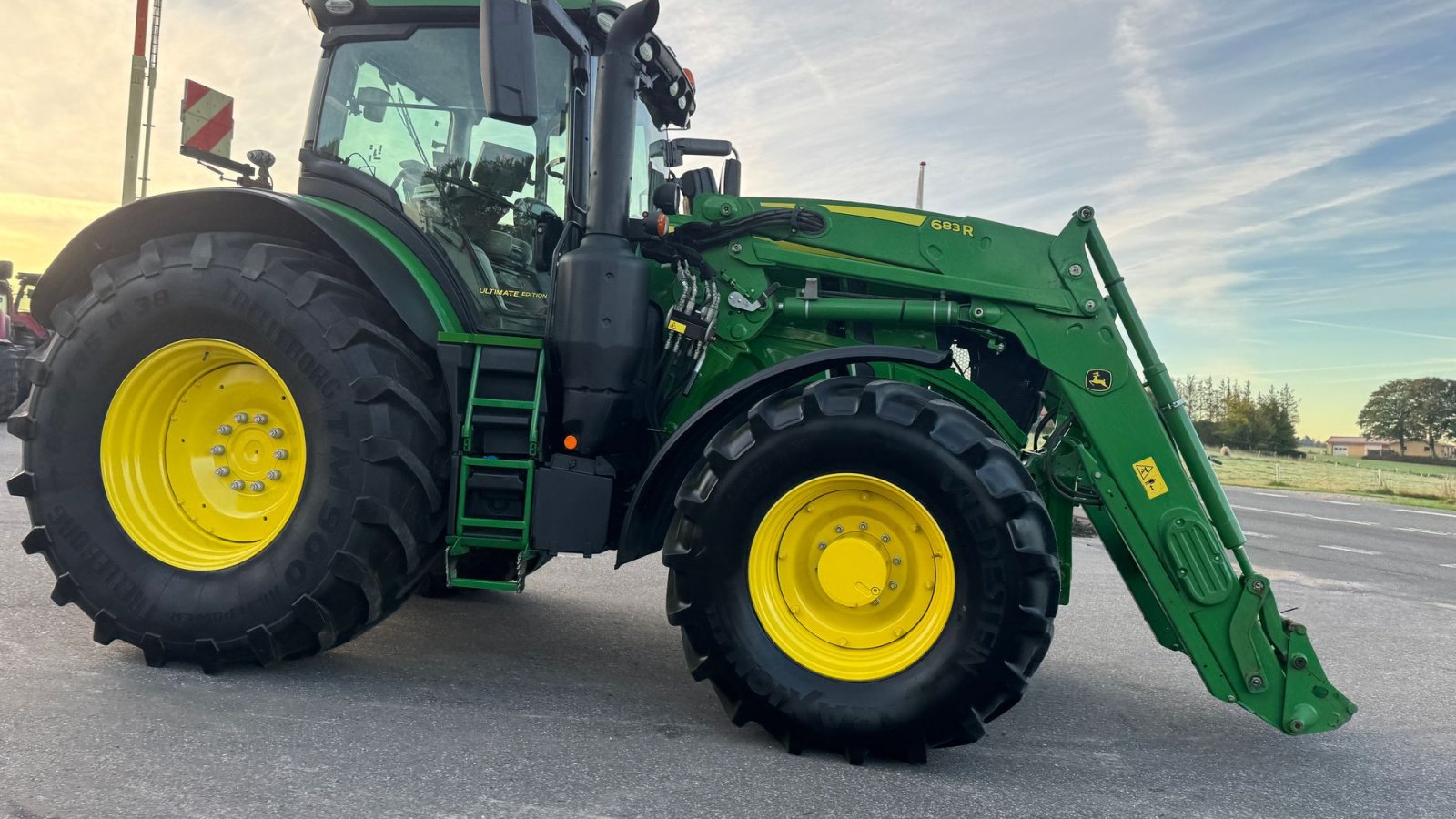 Traktor типа John Deere 6250R Ultimate Edition KUN 5100 TIMER! MED FRONT PTO!, Gebrauchtmaschine в Nørager (Фотография 10)