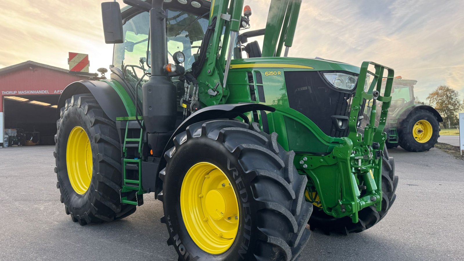 Traktor типа John Deere 6250R Ultimate Edition KUN 5100 TIMER! MED FRONT PTO!, Gebrauchtmaschine в Nørager (Фотография 24)