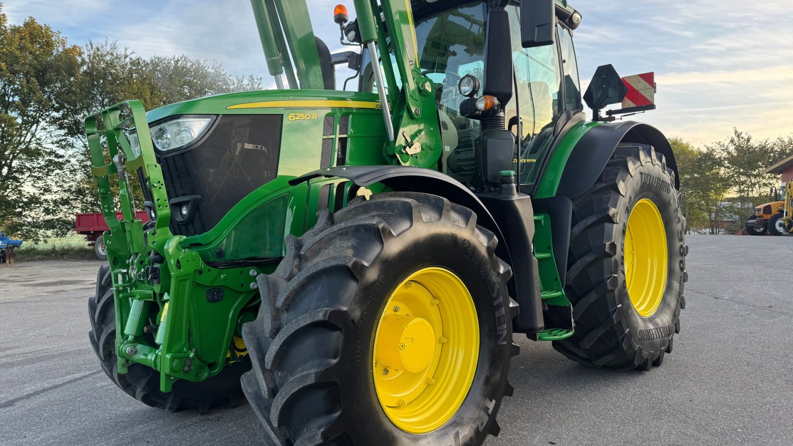 Traktor типа John Deere 6250R Ultimate Edition KUN 5100 TIMER! MED FRONT PTO!, Gebrauchtmaschine в Nørager (Фотография 23)