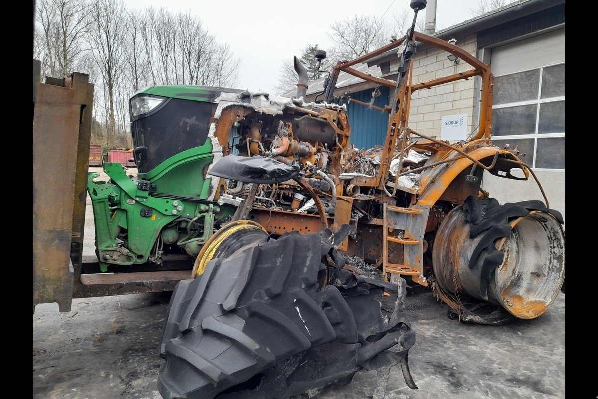 Traktor tip John Deere 6250R, Gebrauchtmaschine in Viborg (Poză 5)