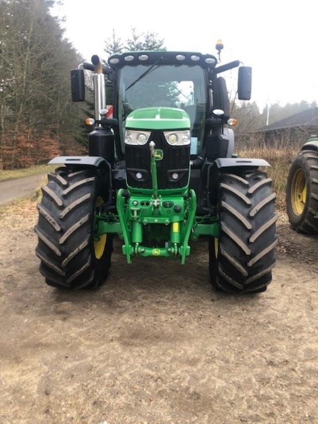 Traktor des Typs John Deere 6250R, Gebrauchtmaschine in Videbæk (Bild 2)