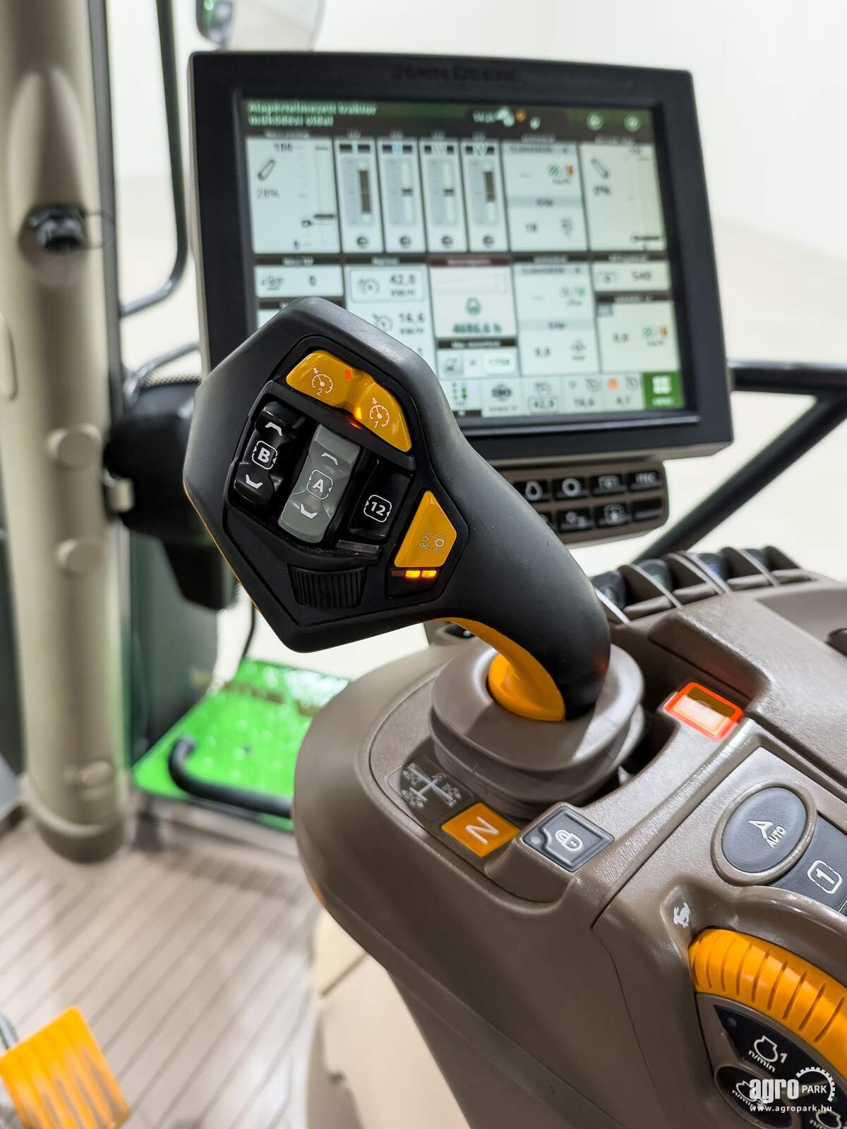 Traktor tipa John Deere 6250R, Gebrauchtmaschine u Csengele (Slika 13)