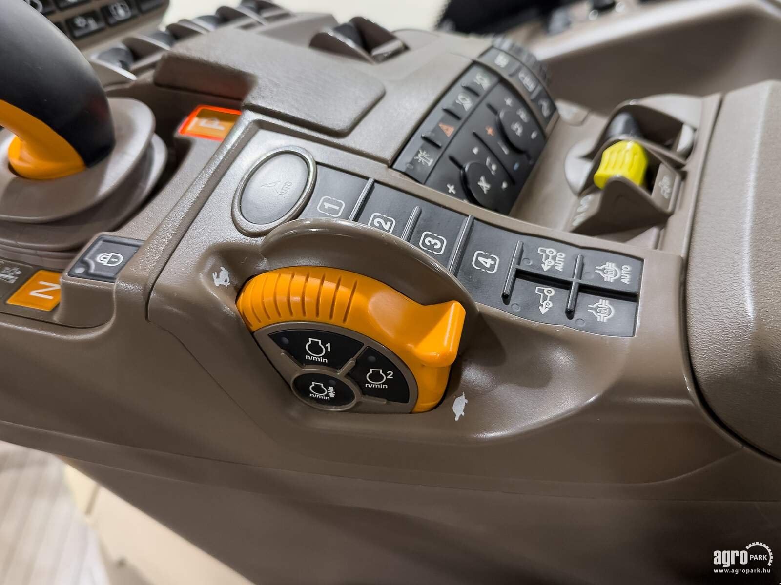 Traktor tipa John Deere 6250R, Gebrauchtmaschine u Csengele (Slika 14)