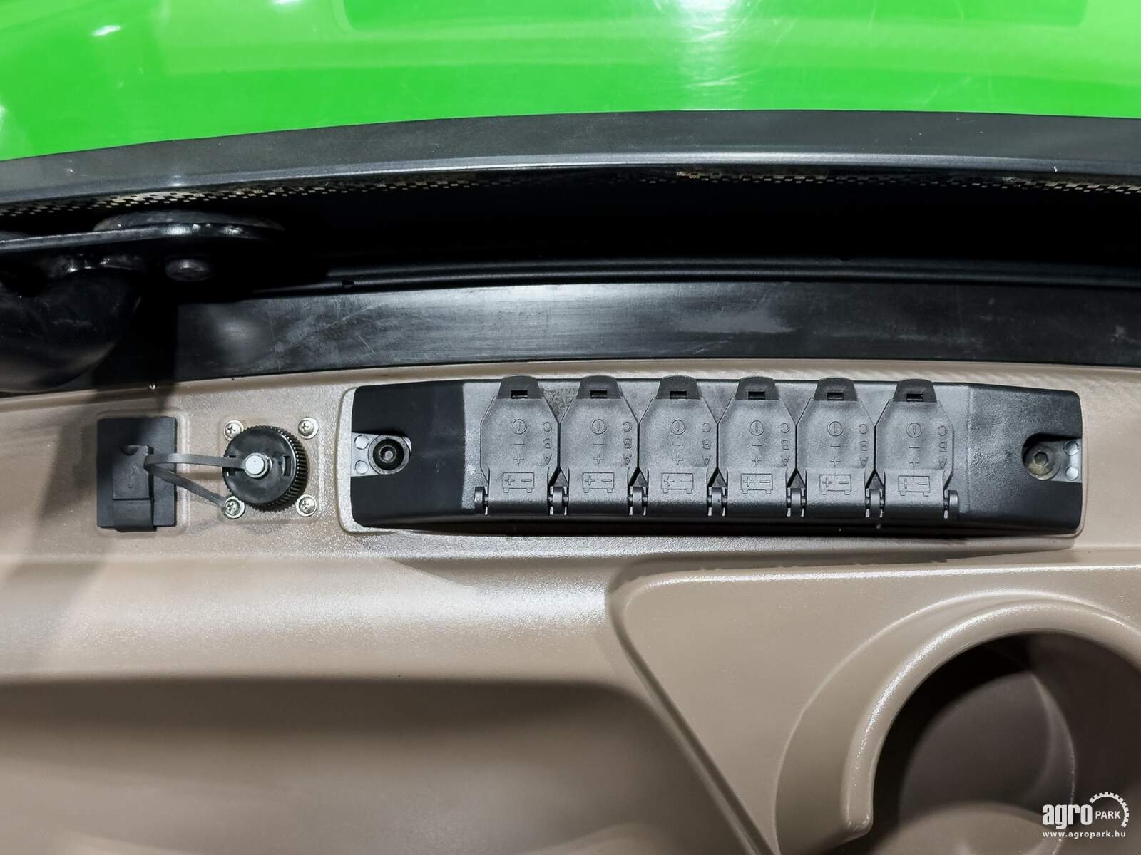 Traktor tipa John Deere 6250R, Gebrauchtmaschine u Csengele (Slika 24)