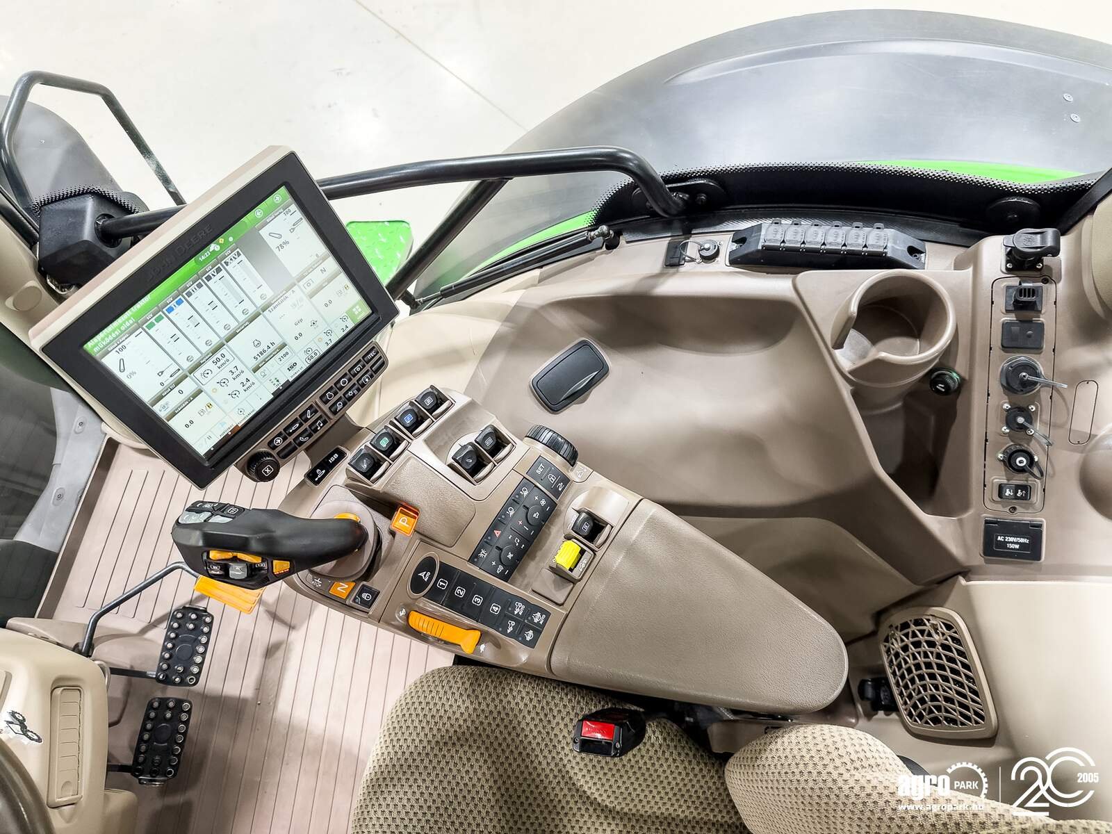 Traktor a típus John Deere 6250R, Gebrauchtmaschine ekkor: Csengele (Kép 9)