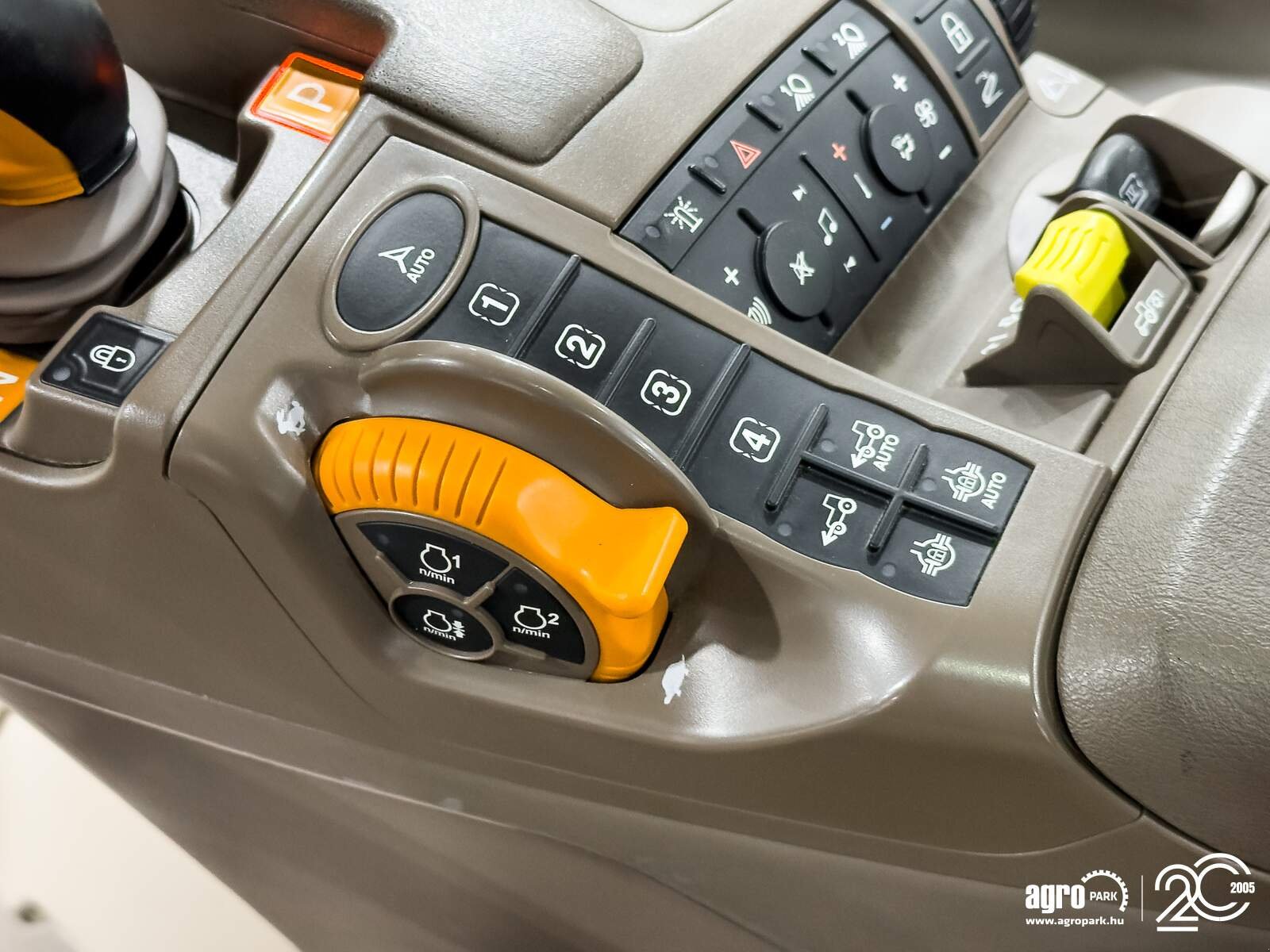 Traktor a típus John Deere 6250R, Gebrauchtmaschine ekkor: Csengele (Kép 14)