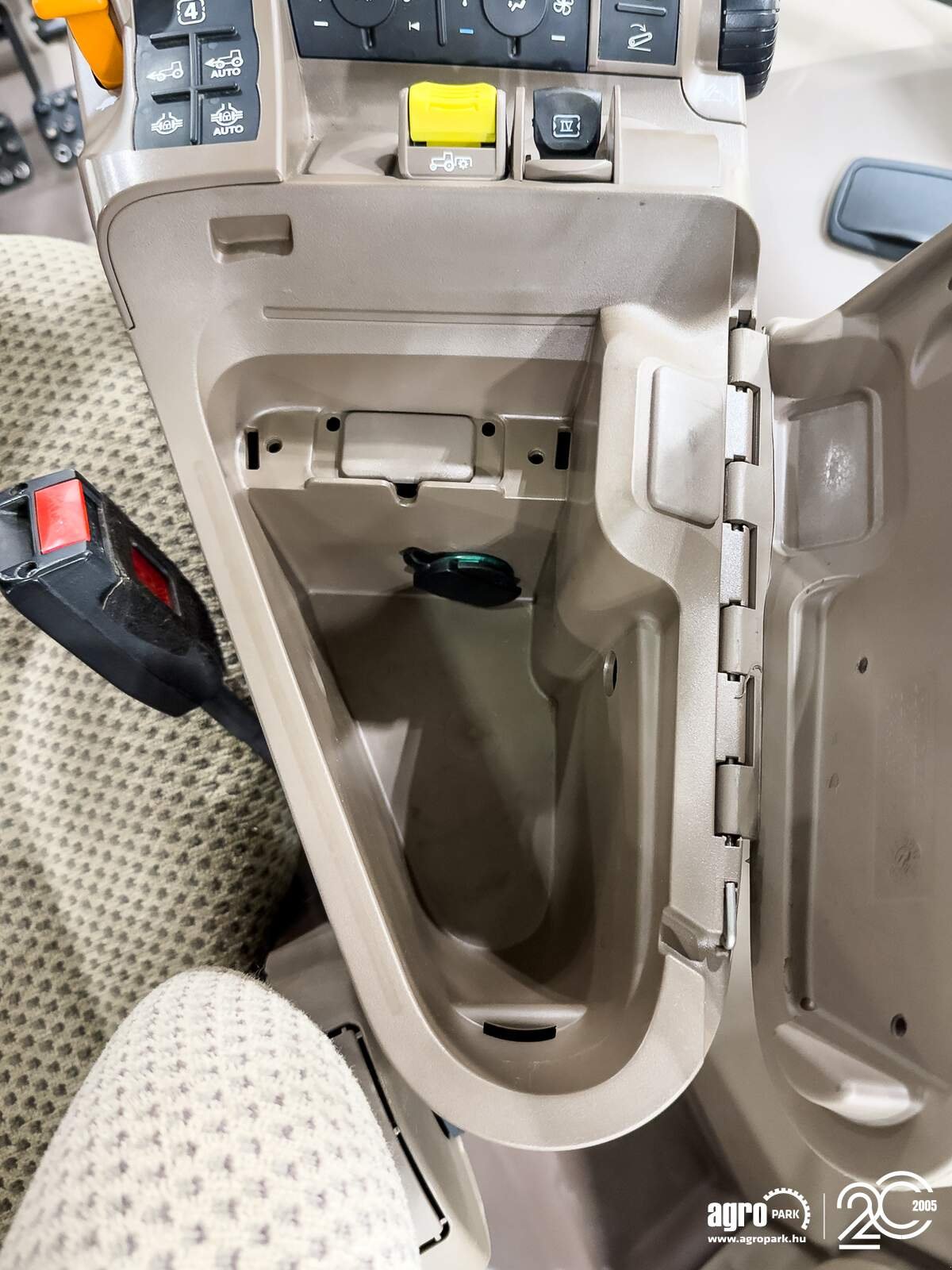 Traktor a típus John Deere 6250R, Gebrauchtmaschine ekkor: Csengele (Kép 17)