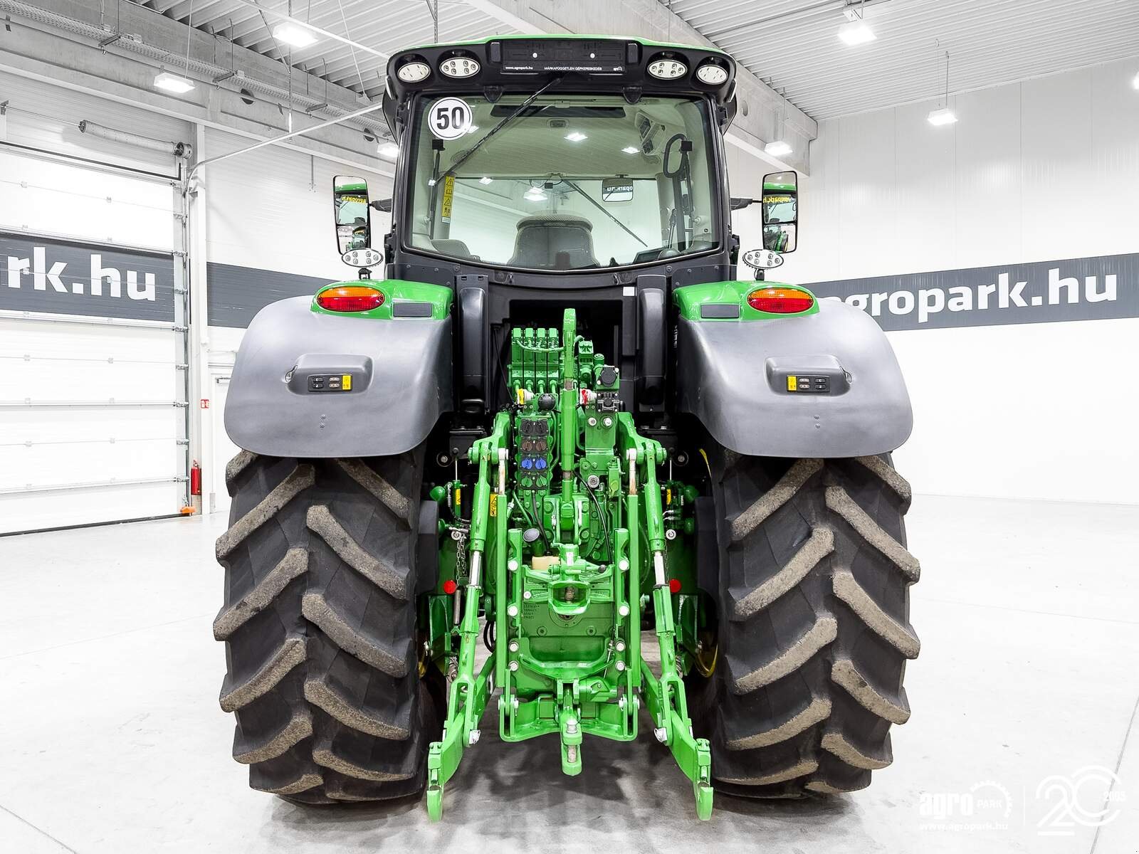 Traktor of the type John Deere 6250R, Gebrauchtmaschine in Csengele (Picture 5)