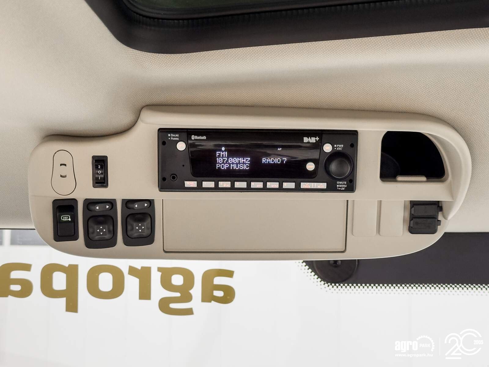 Traktor of the type John Deere 6250R, Gebrauchtmaschine in Csengele (Picture 29)