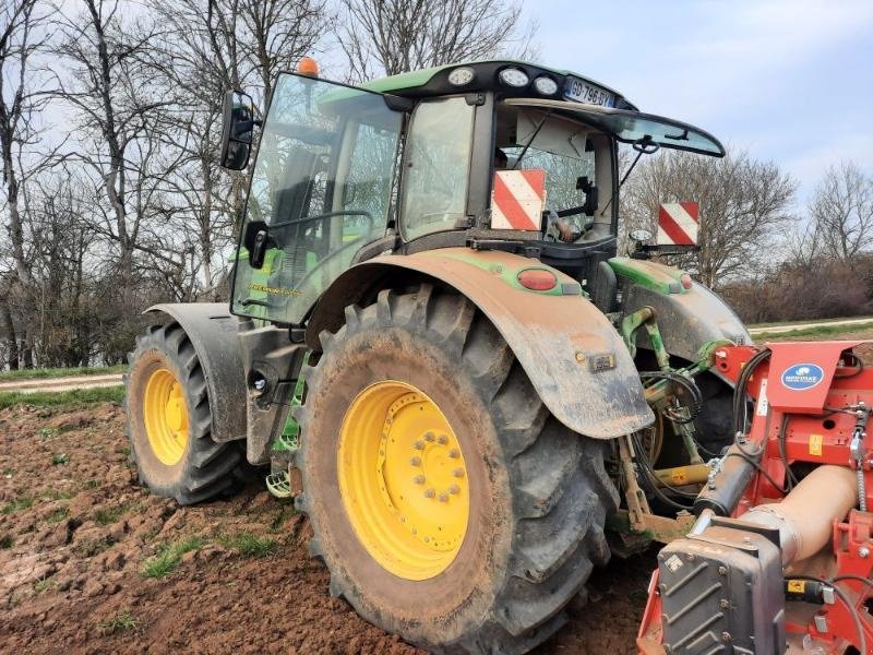 Traktor of the type John Deere 6250R, Gebrauchtmaschine in CHAUMONT (Picture 3)