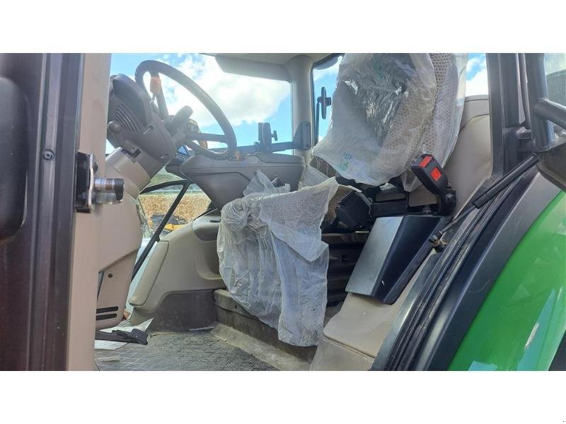 Traktor typu John Deere 6250R, Gebrauchtmaschine w CHAUMONT (Zdjęcie 3)