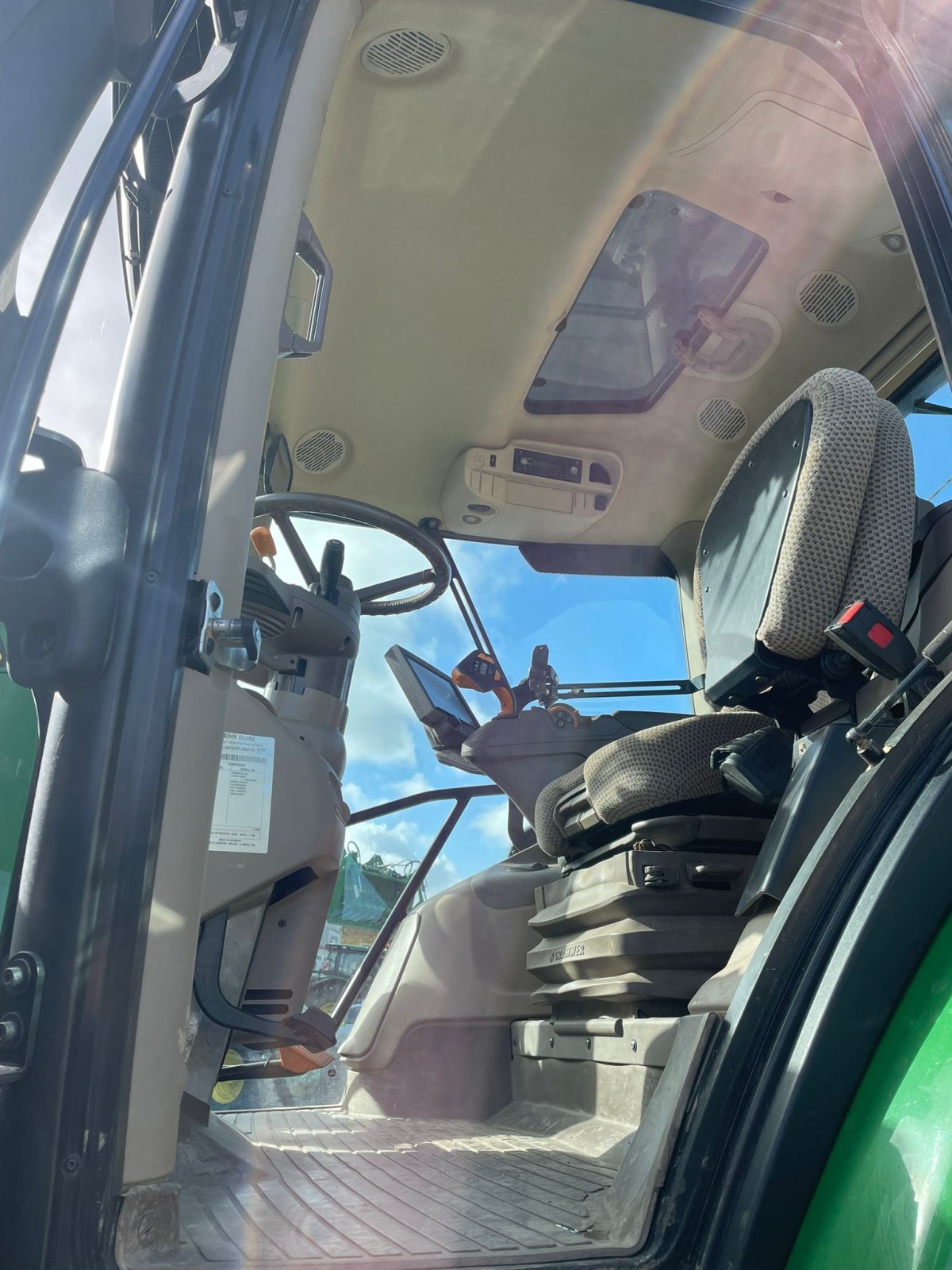 Traktor typu John Deere 6250R, Gebrauchtmaschine v BOSC LE HARD (Obrázek 8)