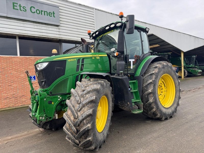 Traktor vrste John Deere 6250R, Gebrauchtmaschine v PITHIVIERS Cedex (Slika 1)