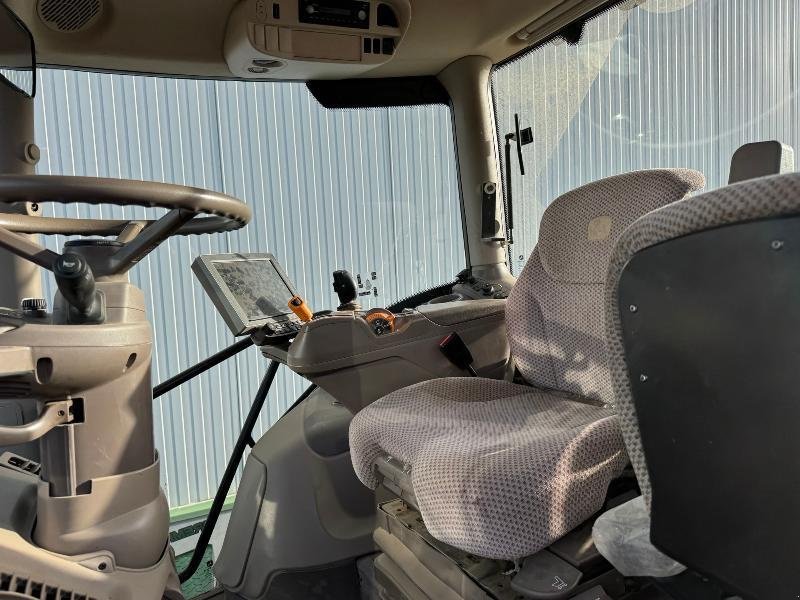 Traktor типа John Deere 6250R, Gebrauchtmaschine в Richebourg (Фотография 4)