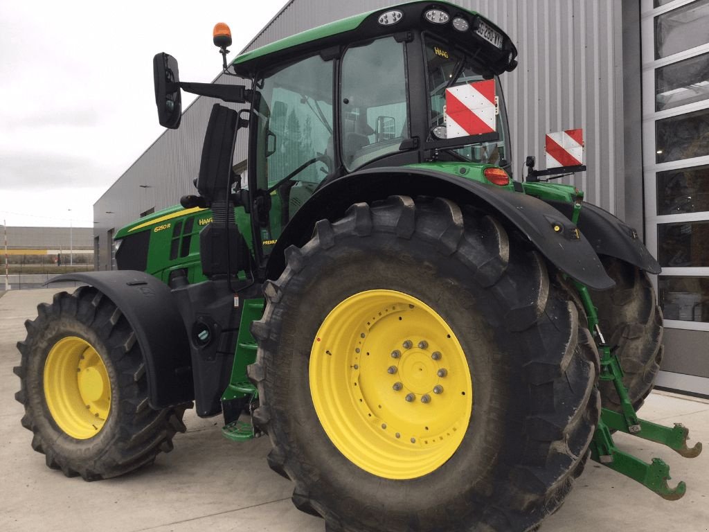 Traktor типа John Deere 6250R, Gebrauchtmaschine в azerailles (Фотография 3)